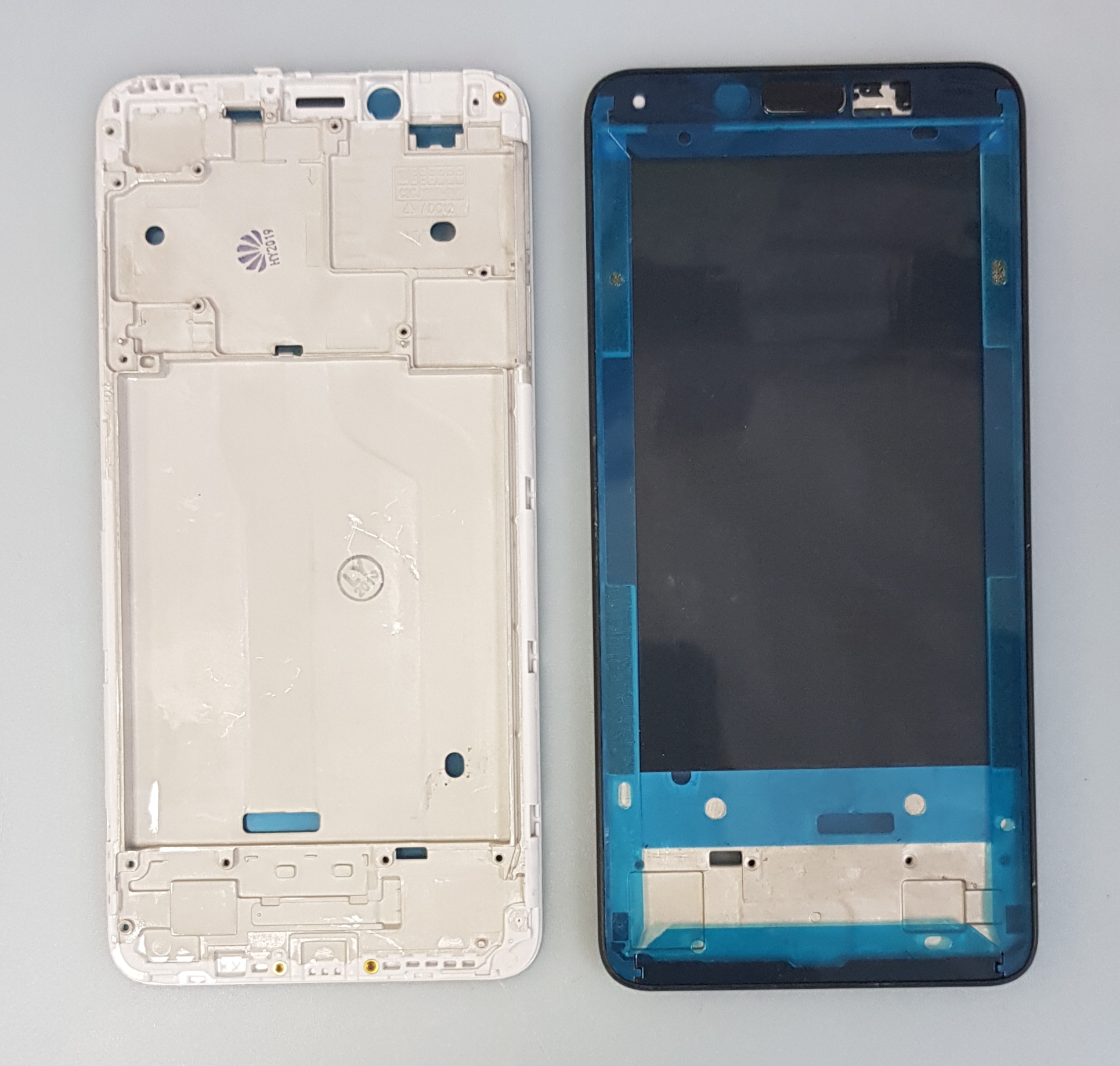Рамка дисплея для Xiaomi Redmi 6 (белый)