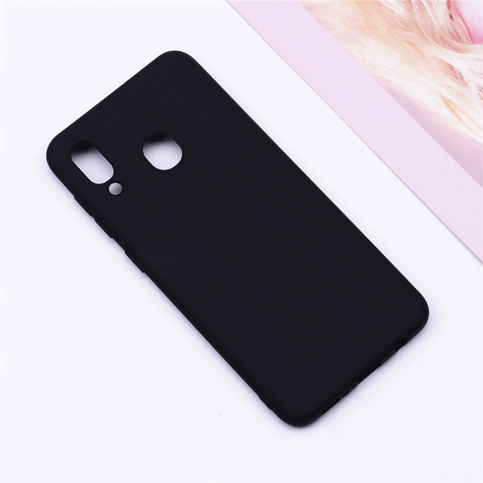 Чехол Samsung A40 силикон / черный...