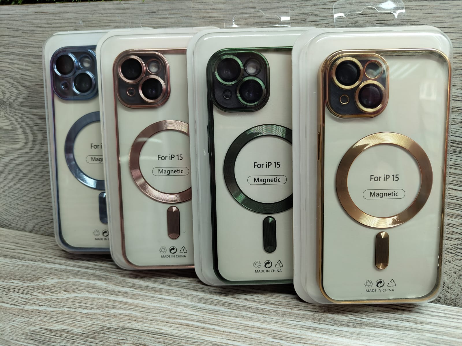 Чехол для iPhone 15 magsafe / в...