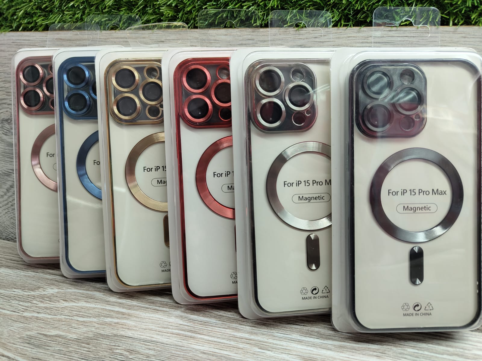 Чехол для iPhone 15 Pro Max magsafe / в...